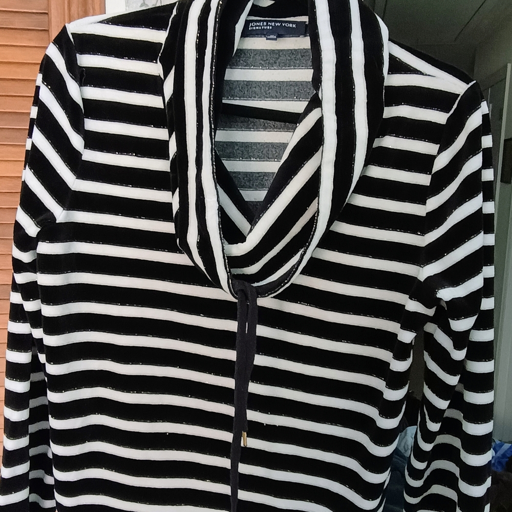 Jones New York Black and White Cowl Neck Sweater